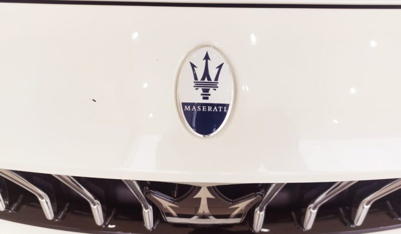 Maserati Ghibli full